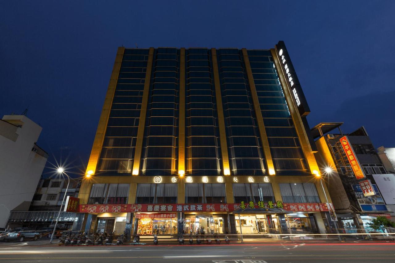 Ever Delightful Business Hotel Chiayi City Exterior photo